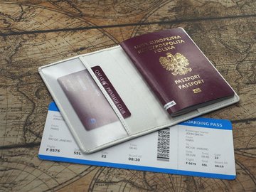 Pouzdro na cestovní pas